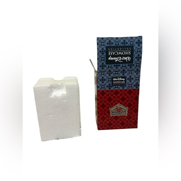 Enesco Disney Traditions Jim Shore "Sew Brave" Mickey Mouse Figurine With Tag - Picture 4 of 9